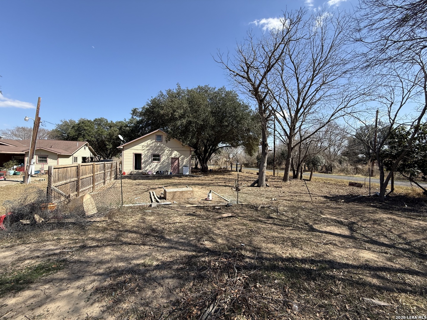 11865 Briggs, , 78002 — photo 1