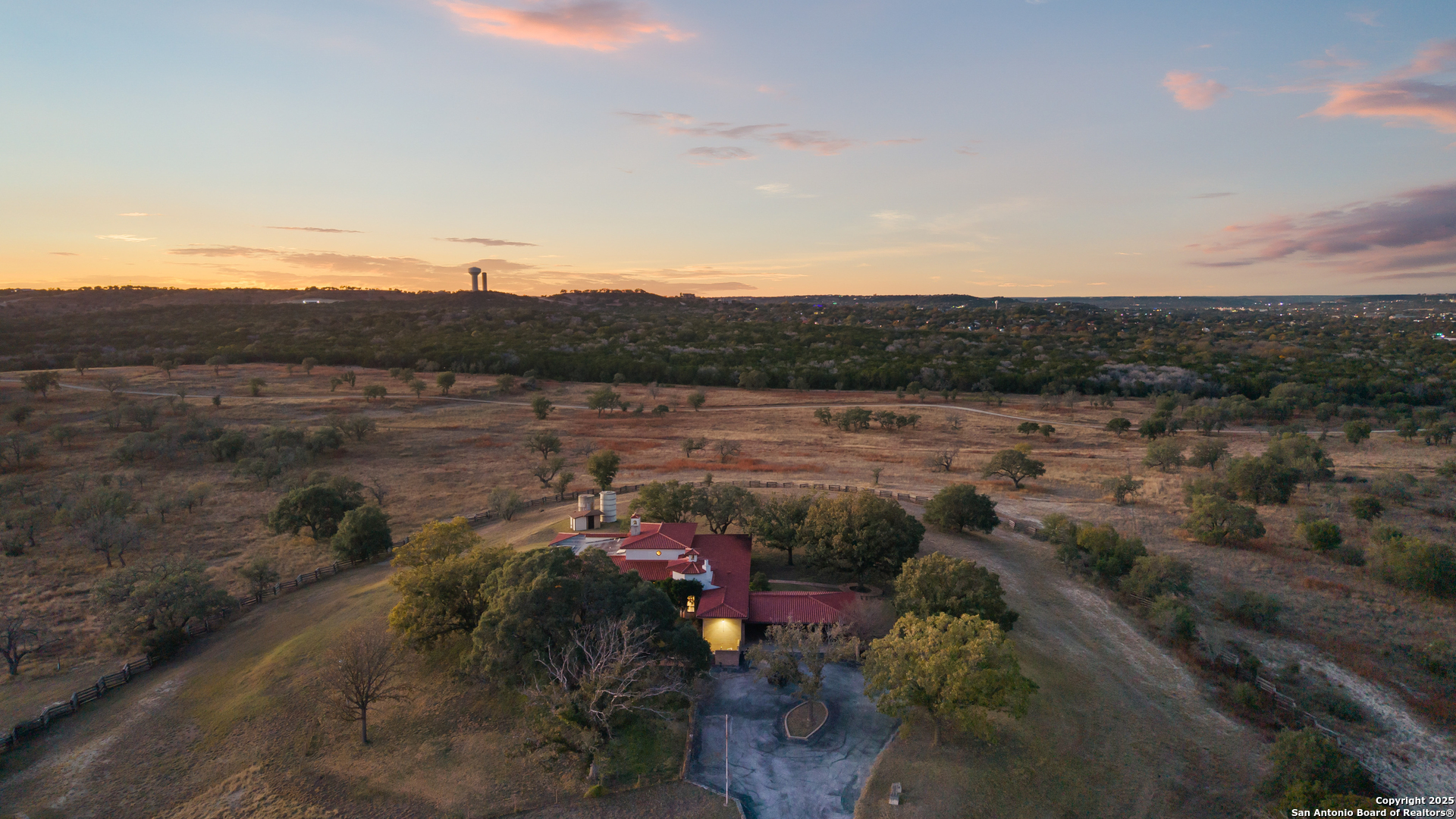 2650 Bandera Hwy E, Kerrville, TX 78028 — photo 1