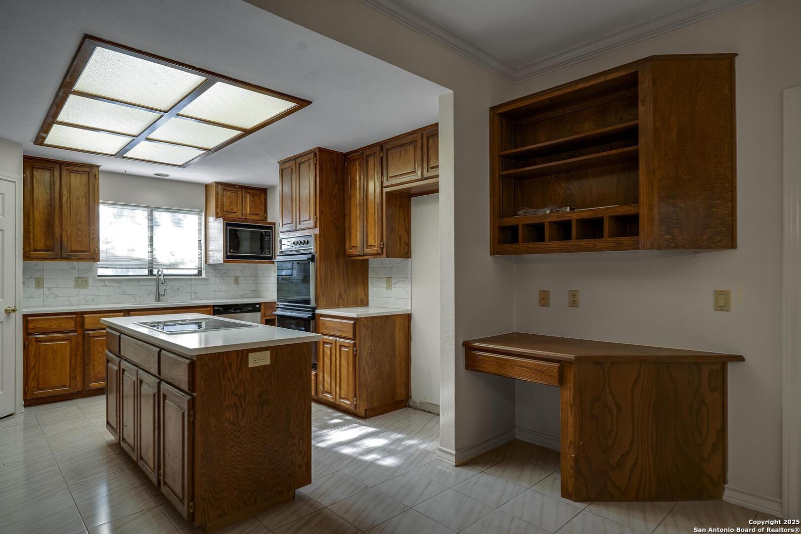 1603 Hawks Ridge, , 78248 — photo 1