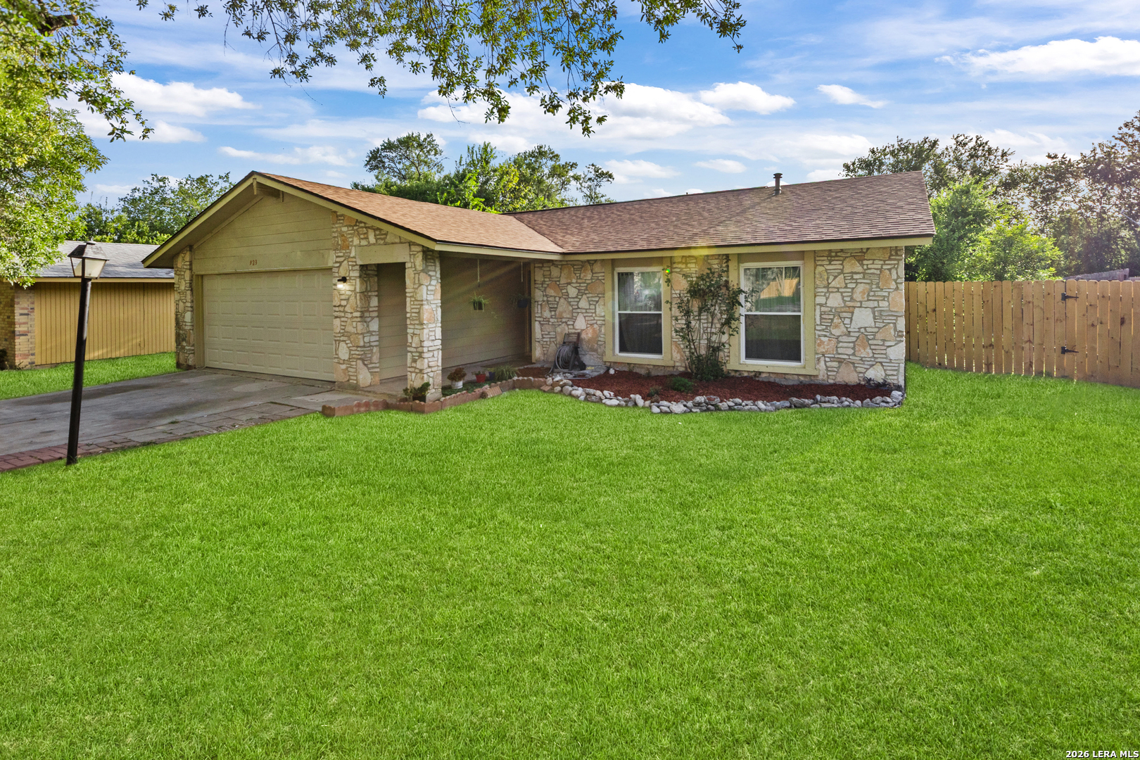 923 Saddlebrook Dr, ,  78245 — photo 1