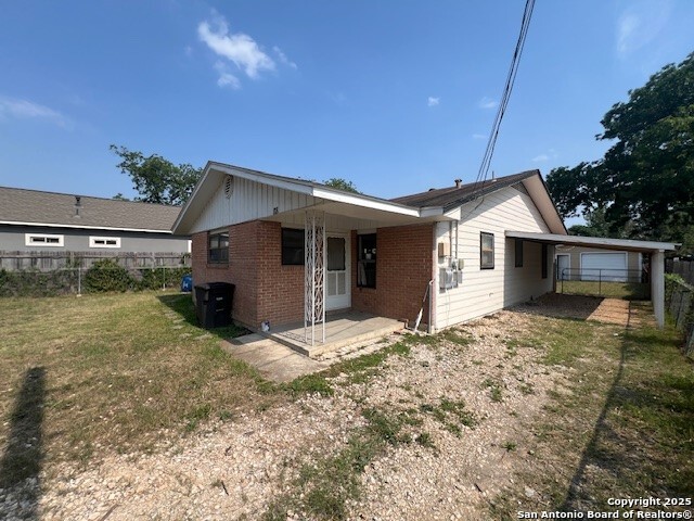 118 Goforth, , 78233 — photo 1
