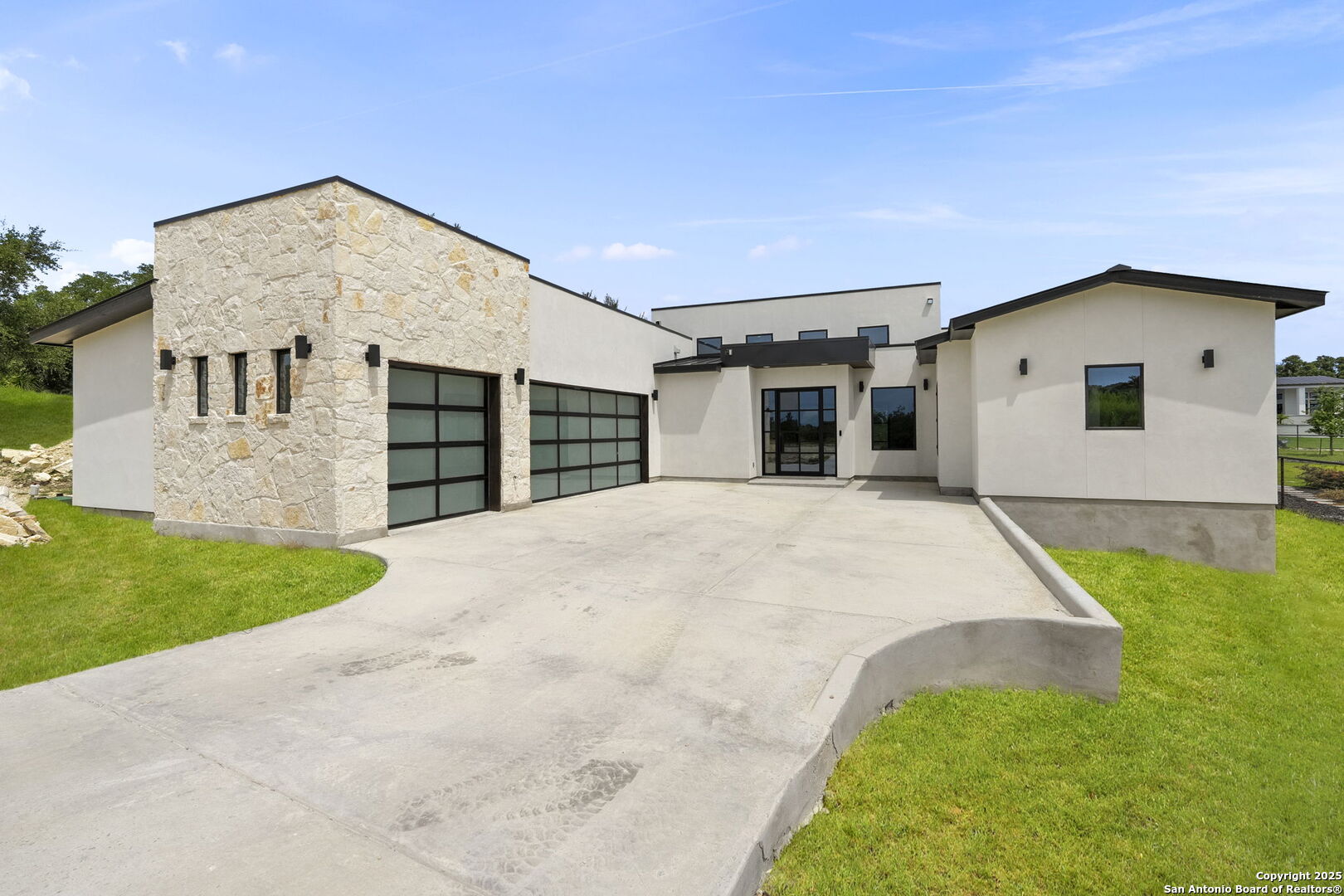 9847 Midsomer Pl, San Antonio, TX 78255 — photo 1