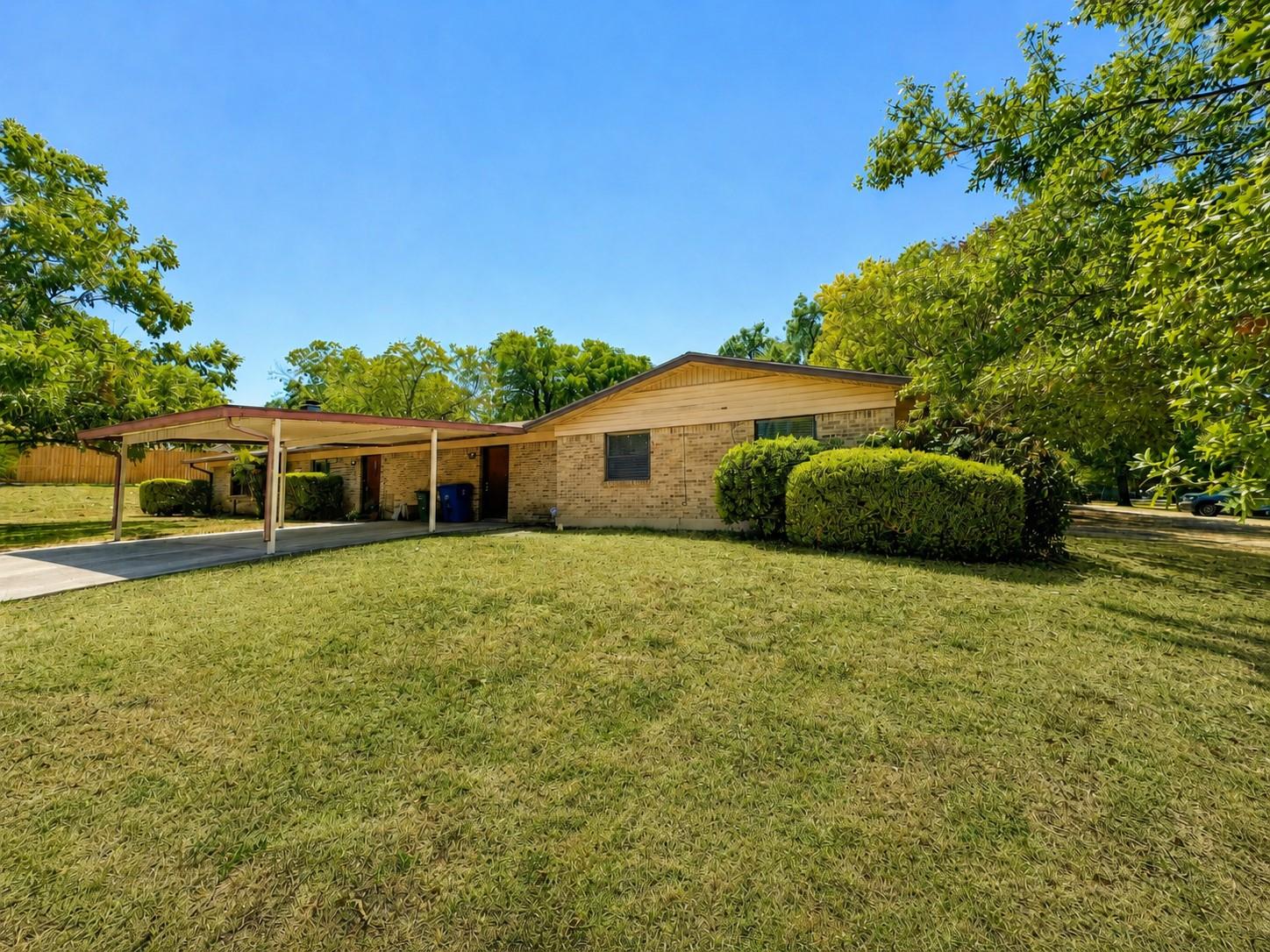 601 E Covington Dr #A & B, Austin, TX 78753 — photo 1