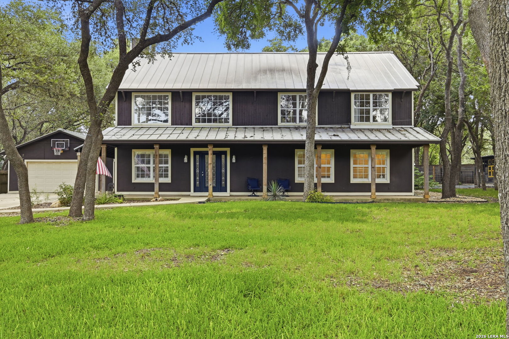 8806 SHOSHONI TRL, San Antonio, TX 78255 — photo 1