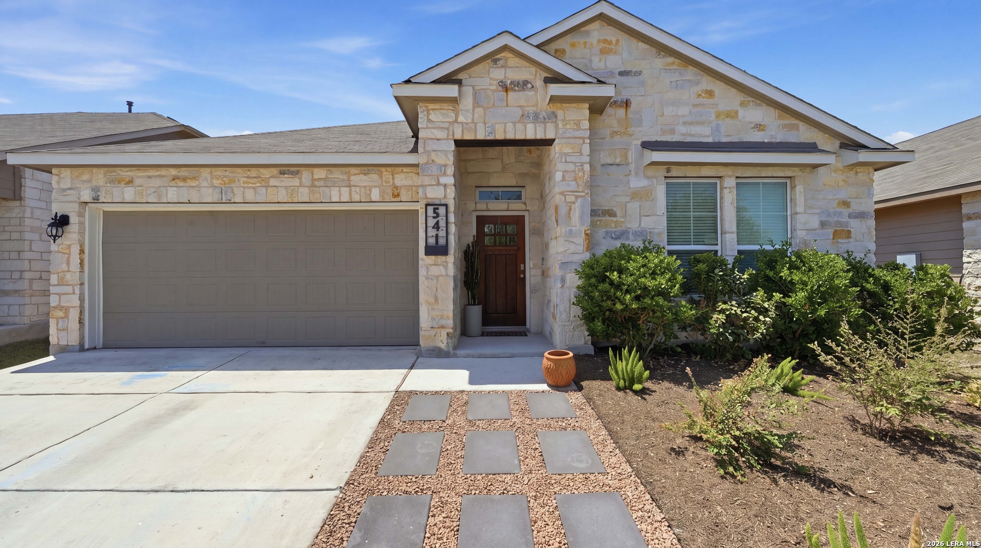 541 BLUE STEM RD, New Braunfels, TX 78130 — photo 1