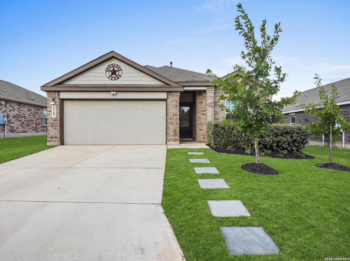 15107 Stagehand Dr, San Antonio, TX 78245 — photo 1
