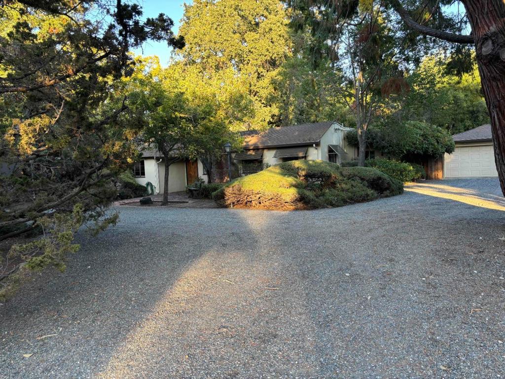 845 Los Robles Avenue, Palo Alto, CA 94306 — photo 1