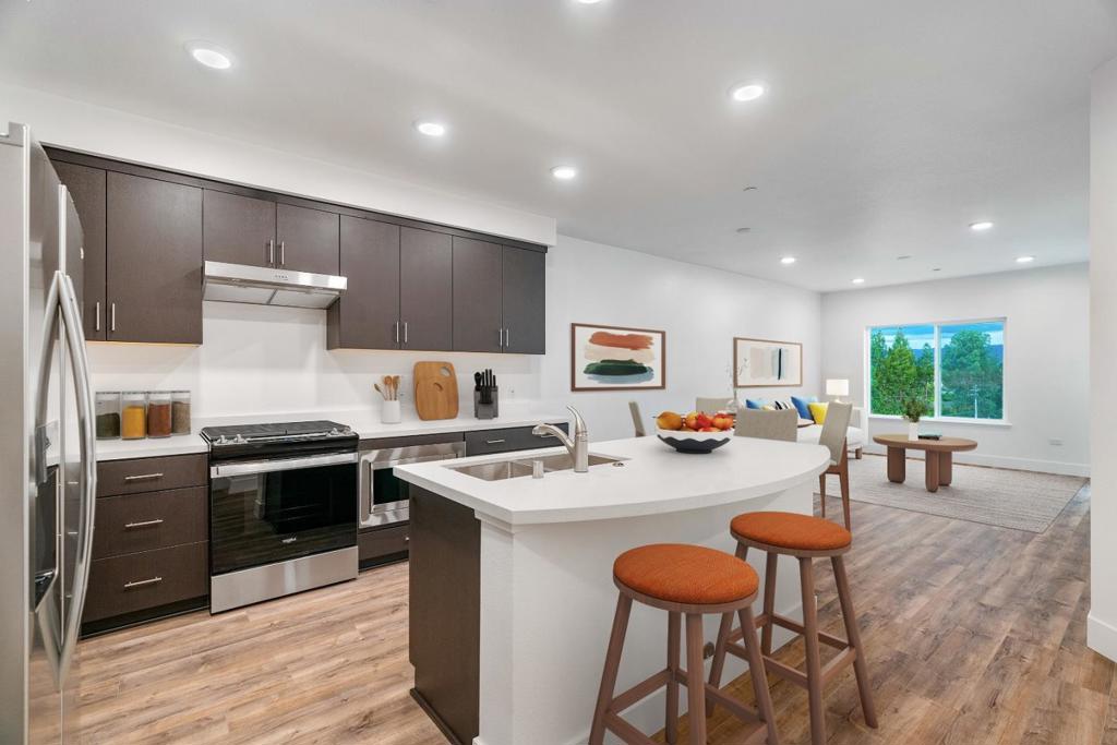 1853 Almaden Road 406, San Jose, CA 95125 — photo 1
