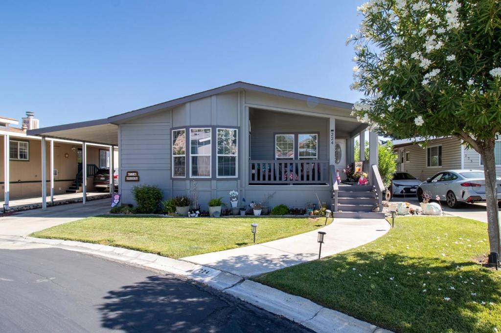 224 Chateau La Salle Drive 224, San Jose, CA 95111 — photo 1
