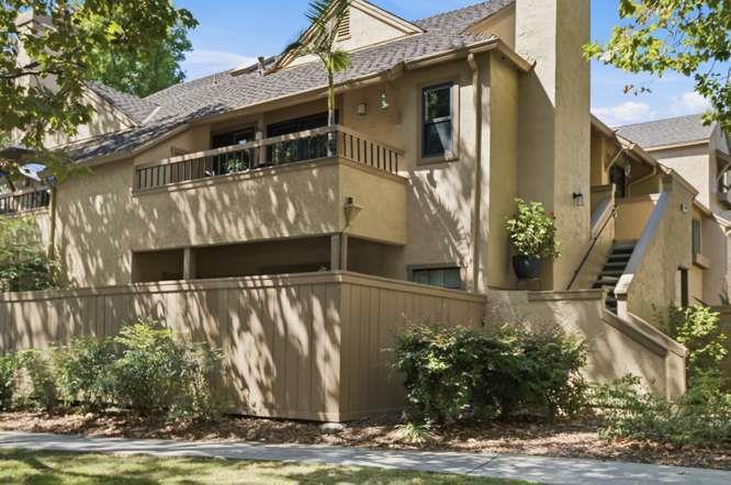 2049 Foxhall Loop, San Jose, CA 95125 — photo 1