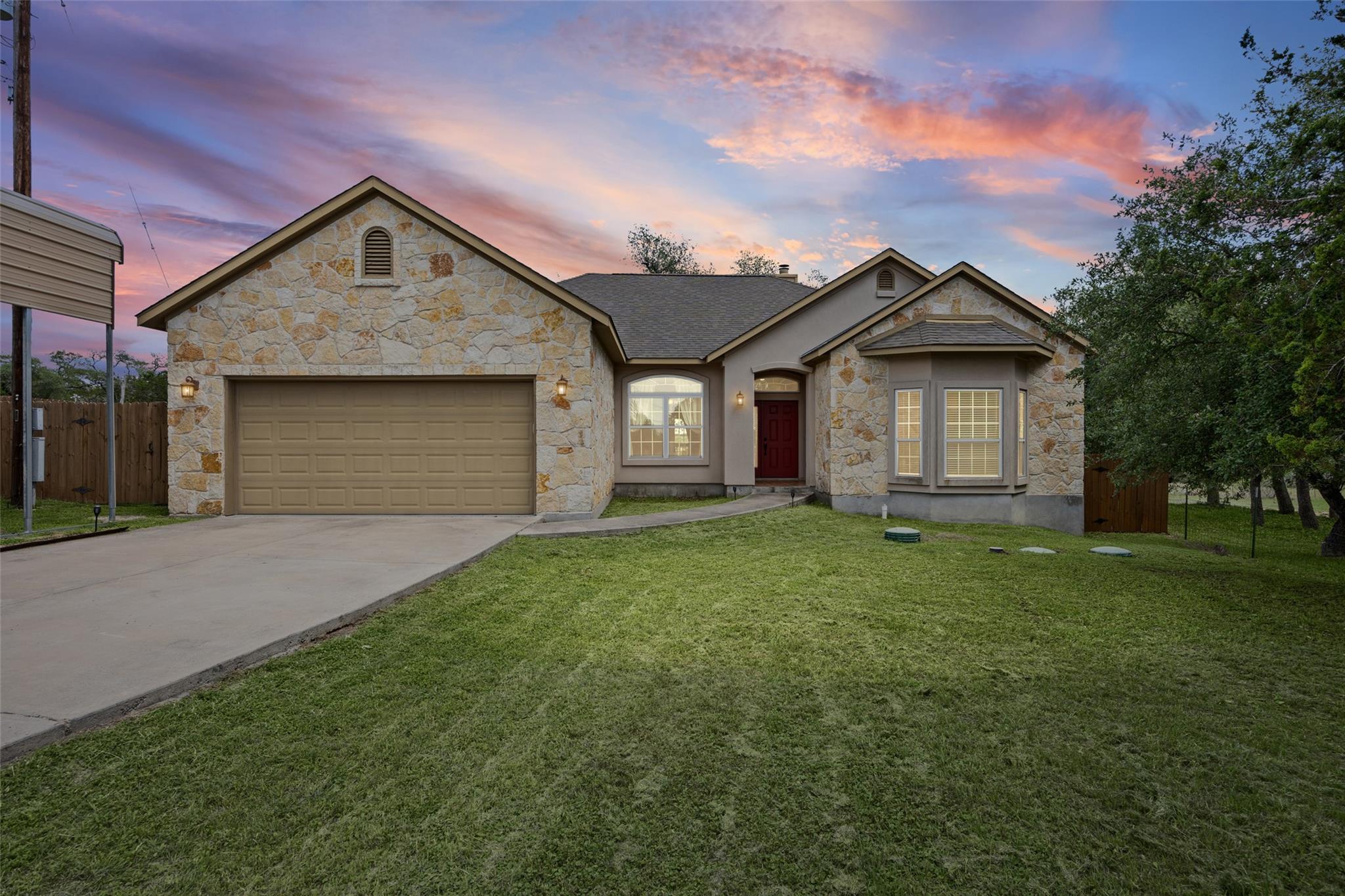 10409 Little Creek Cir, Dripping Springs, TX 78620 — photo 1