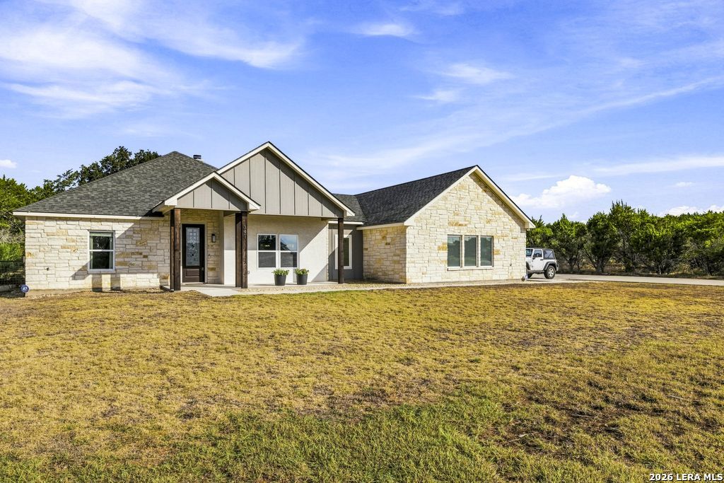 341 Park Rd, Bandera, TX 78003 — photo 1