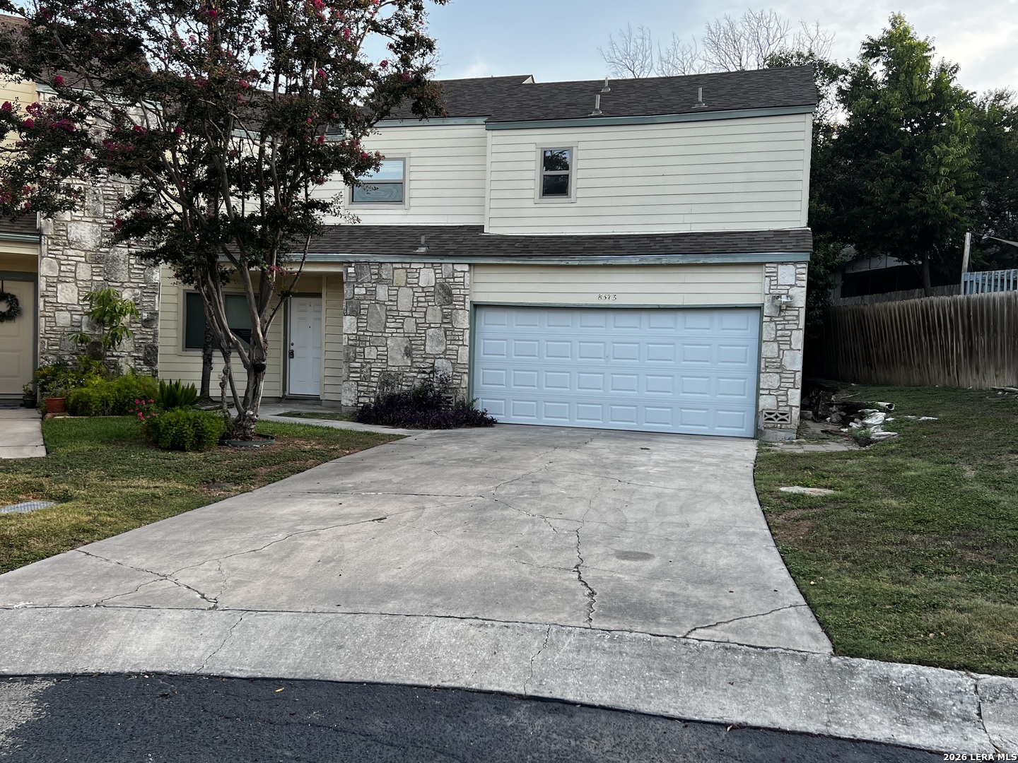 8573 ECHO CREEK LN, San Antonio, TX 78240 — photo 1