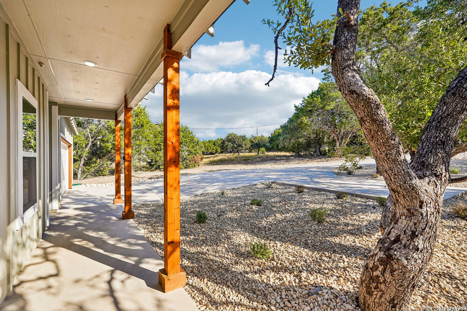 287 DEER OAKS DR