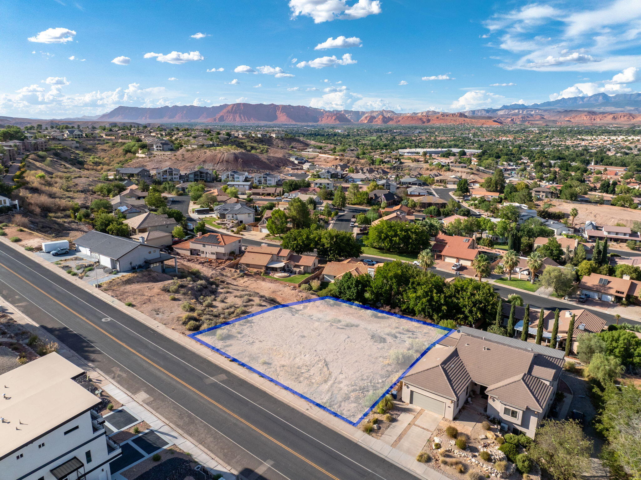 1752 W Canyon View DR, St George, UT 84770