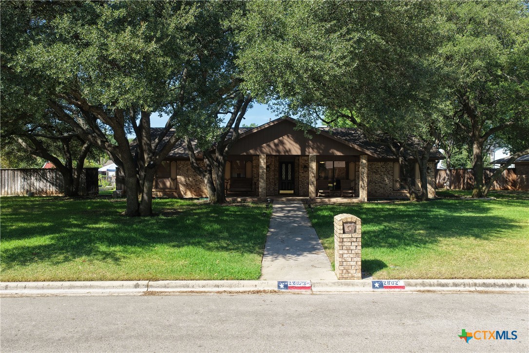 2802 E Good Shepherd Drive