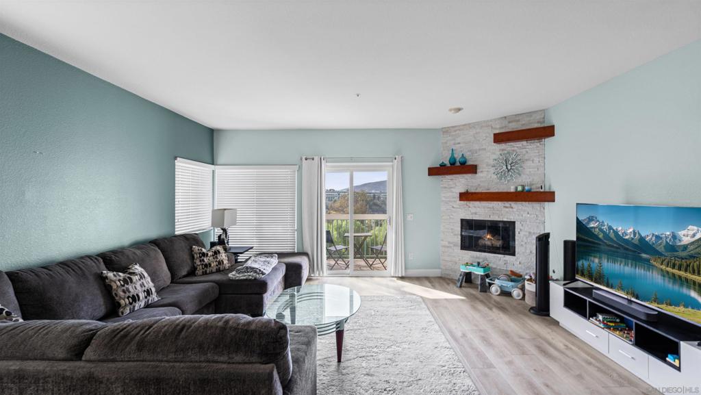 16424 Avenida Venusto C, San Diego, CA 92128 — photo 1