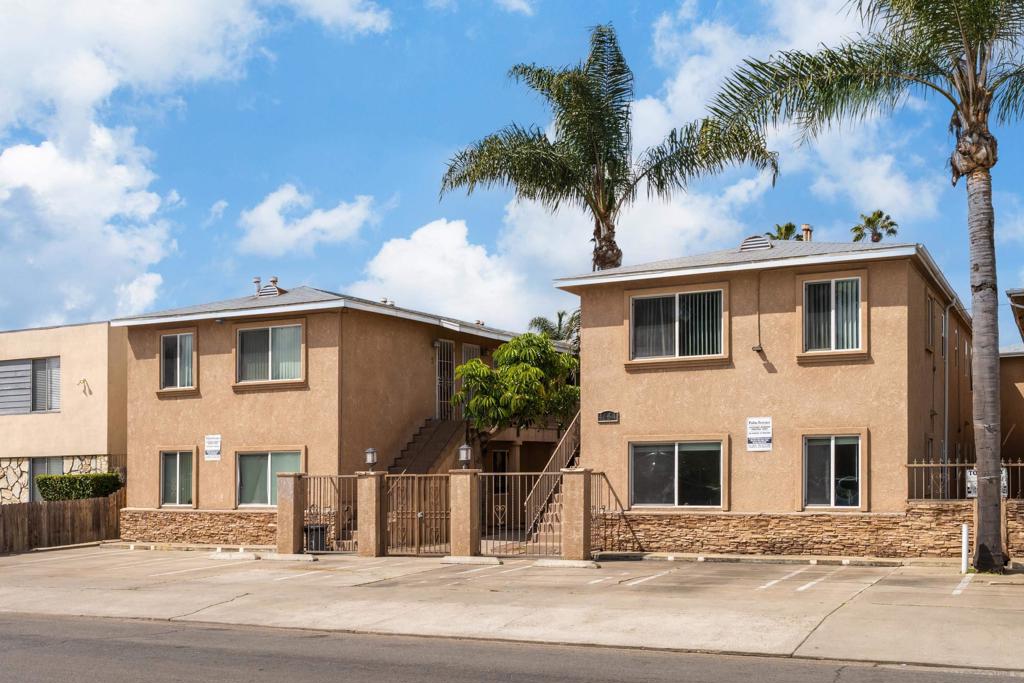 4654 33rd St 20, San Diego, CA 92116 — photo 1