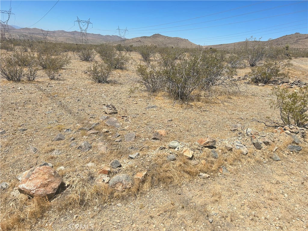 0 Willow Springs, Apple Valley, CA 92307 — photo 1