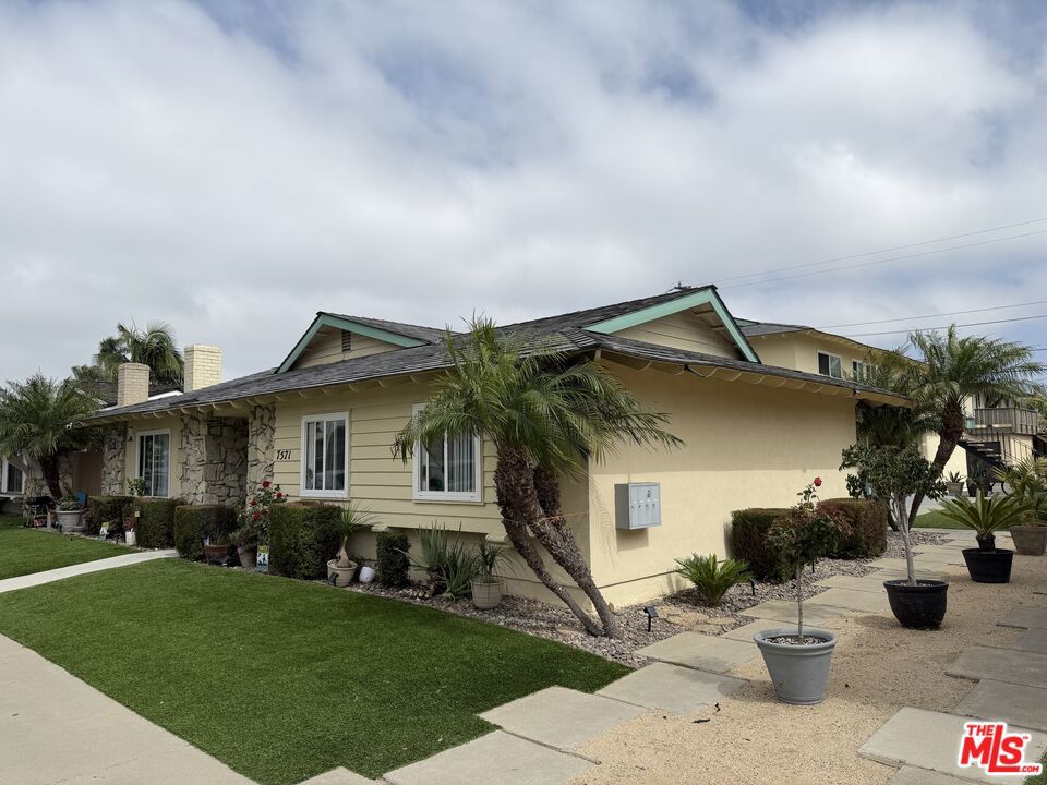 7571 Amazon Drive, Huntington Beach, CA 92647 — photo 1