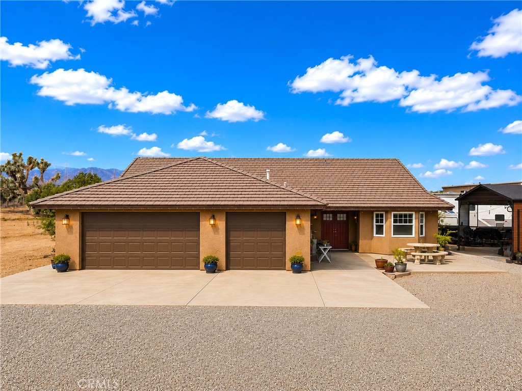 6738 Tamarisk Avenue, Hesperia, CA 92344 — photo 1