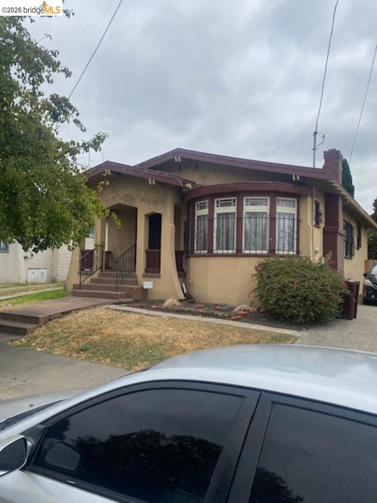 987 Yerba Buena Ave, Oakland, CA 94608 — photo 1