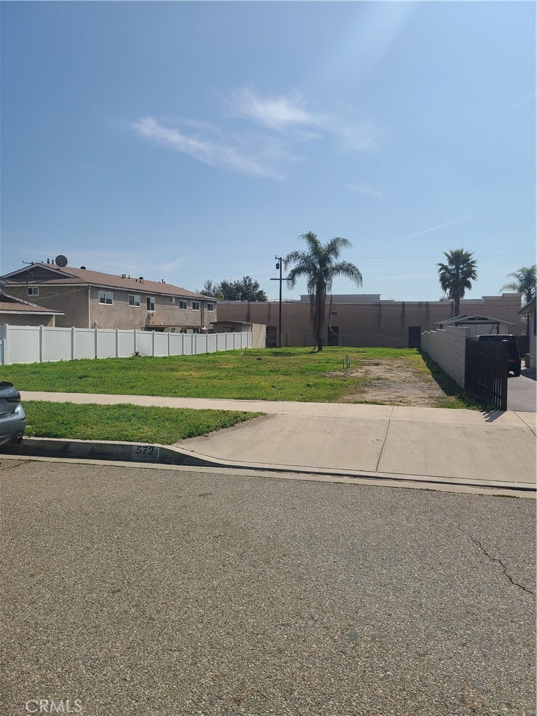 572 West