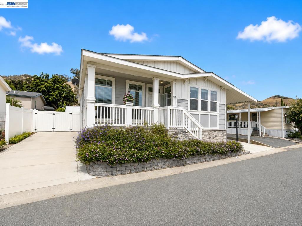 16711 Marsh Creek Rd, Clayton, CA 94517 — photo 1