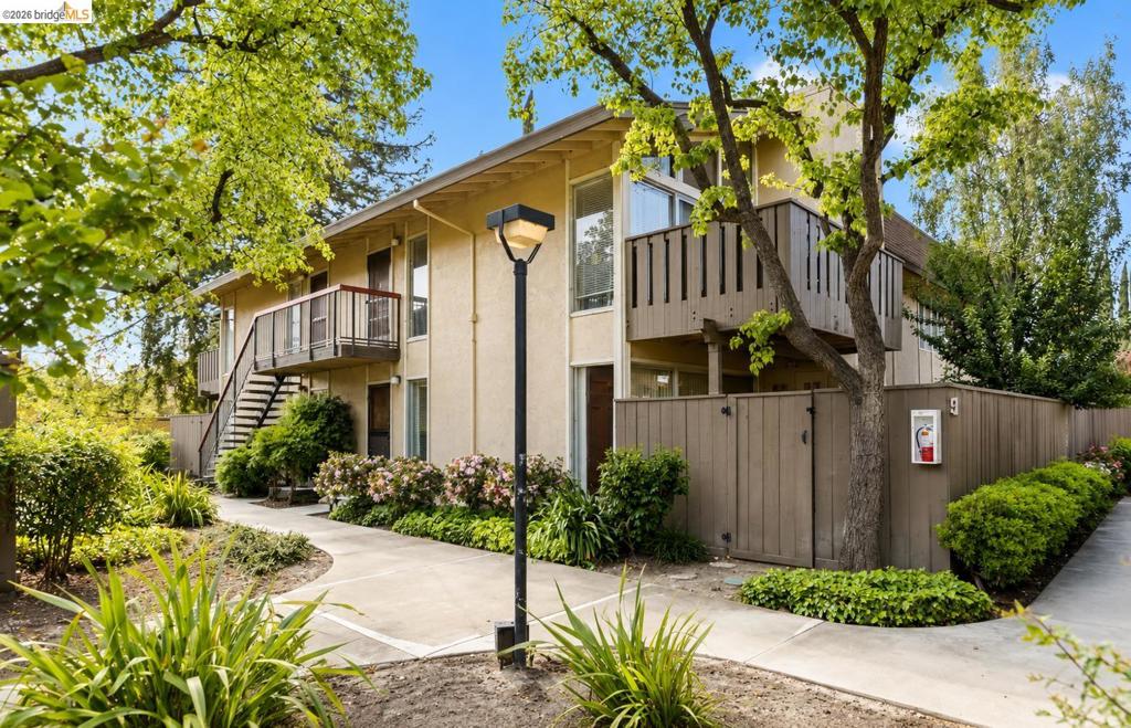 51 Massolo Dr C, Pleasant Hill, CA 94523 — photo 1