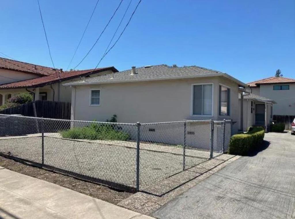 1612 Redwood Avenue, Redwood City, CA 94061 — photo 1