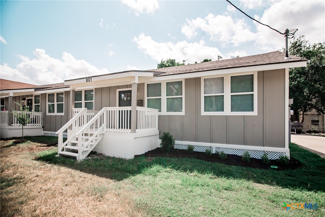 801 & 803 S Main Street, Victoria, TX 77901 — photo 1