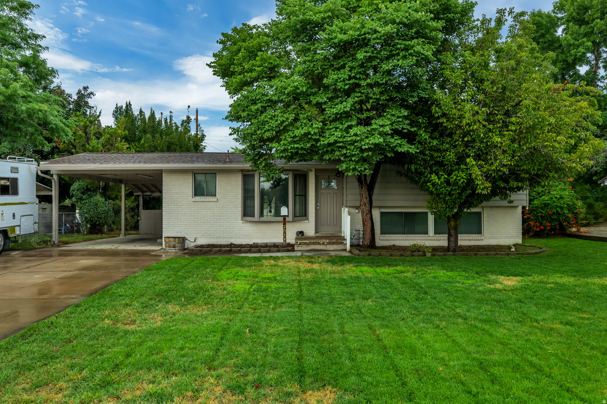 980 COUNTRY HILLS DR, Ogden, UT 84403 — photo 1
