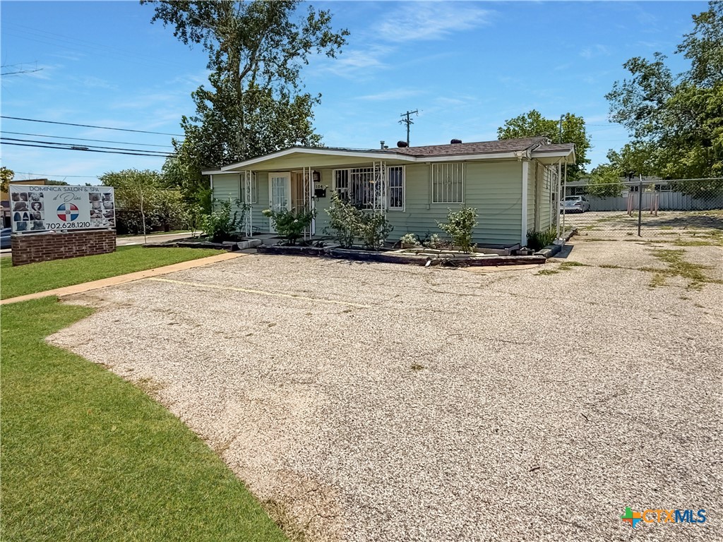 104 W Hallmark Avenue, Killeen, TX 76541 — photo 1