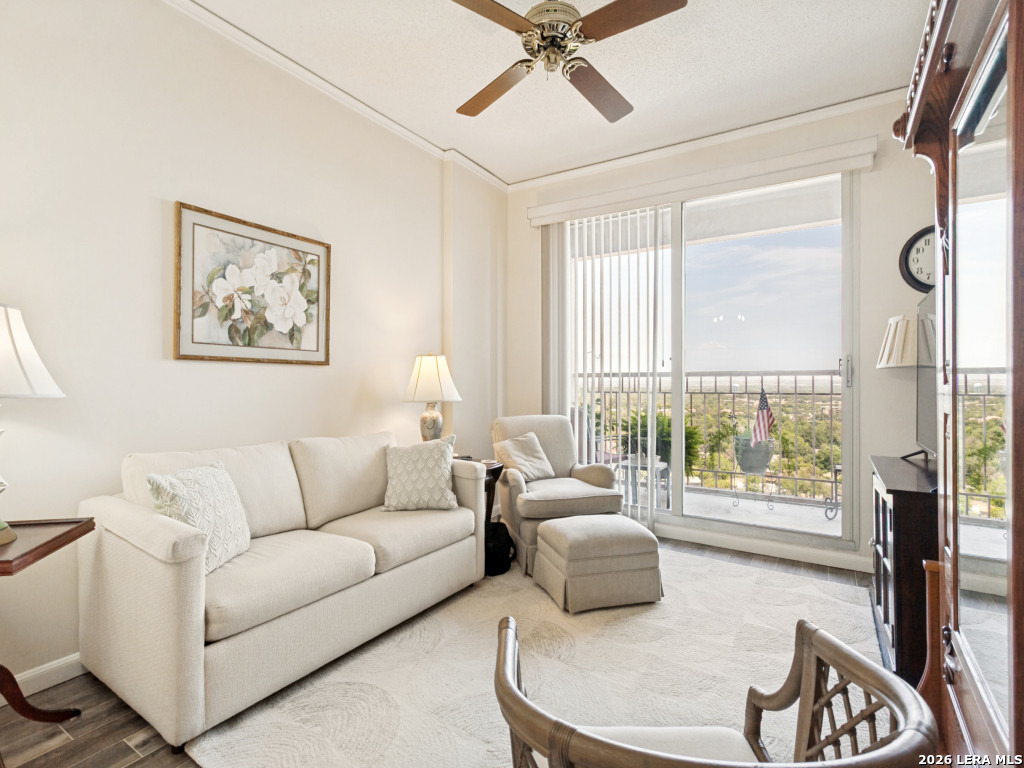 1 Towers Park Ln, San Antonio, TX 78209 — photo 1
