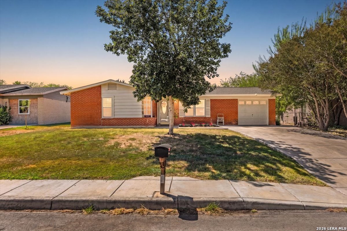 334 Bertetti Dr, San Antonio, TX 78227 — photo 1