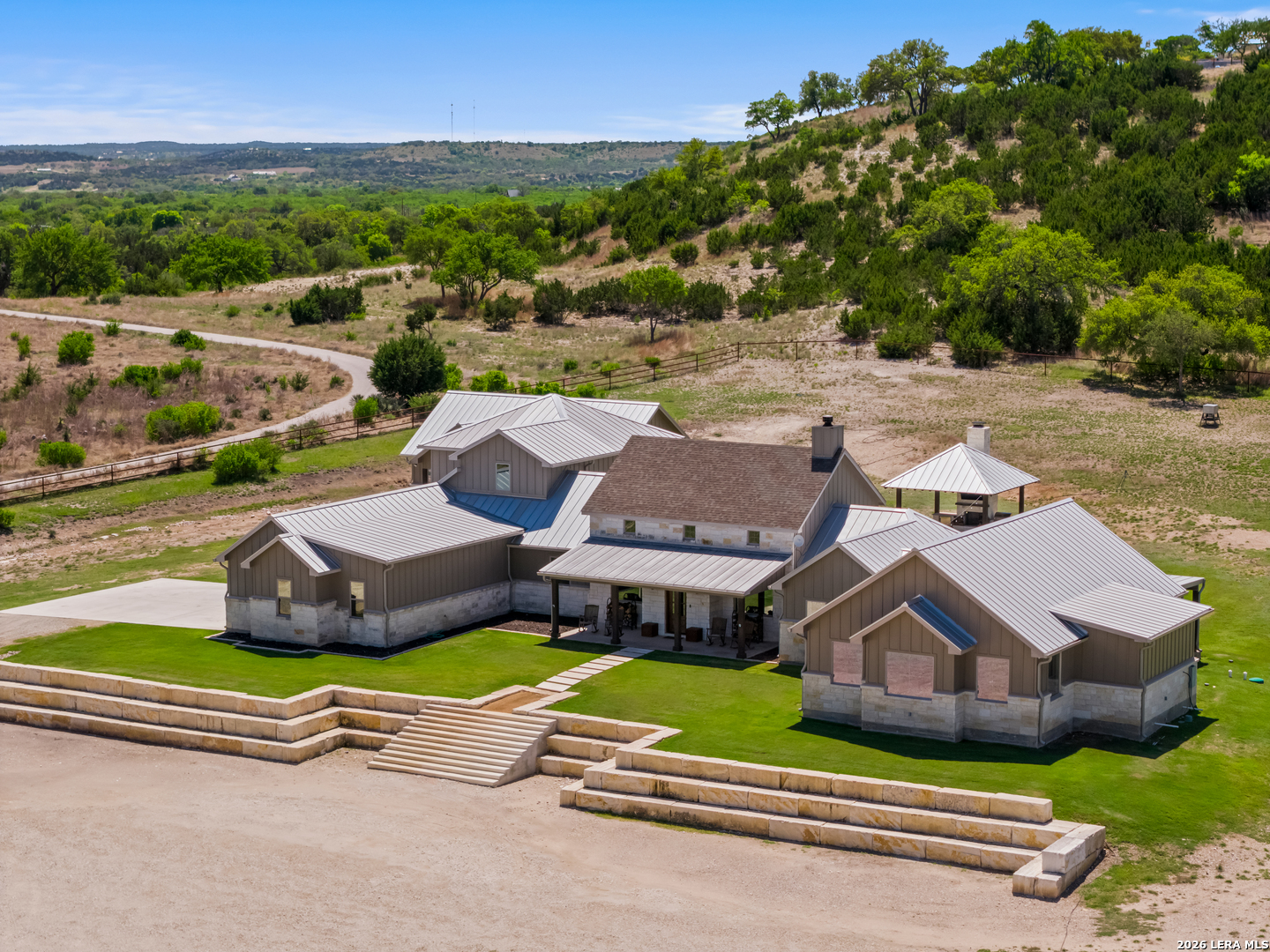 283 SOARING EAGLES DR, ,  78624 — photo 1