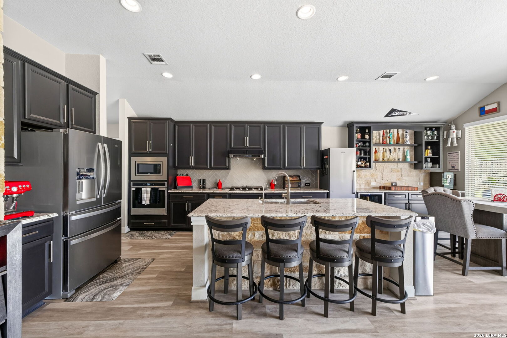 28047 San Clemente, , 78260 — photo 1