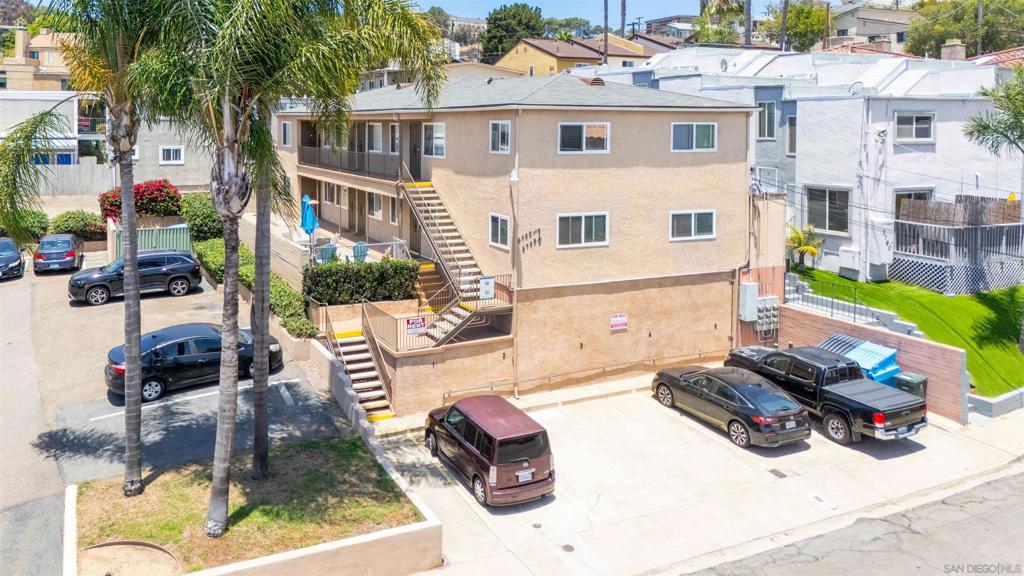 5752 Riley St, San Diego, CA 92110 — photo 1