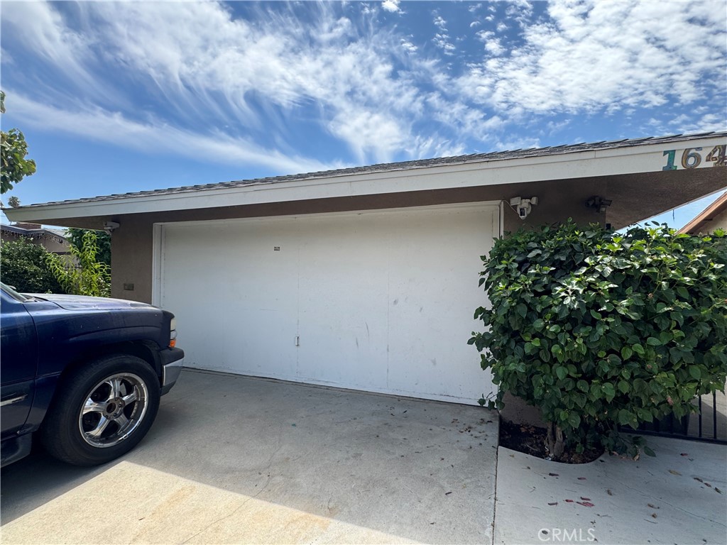 16435 Upland Avenue, Fontana, CA 92335 — photo 1