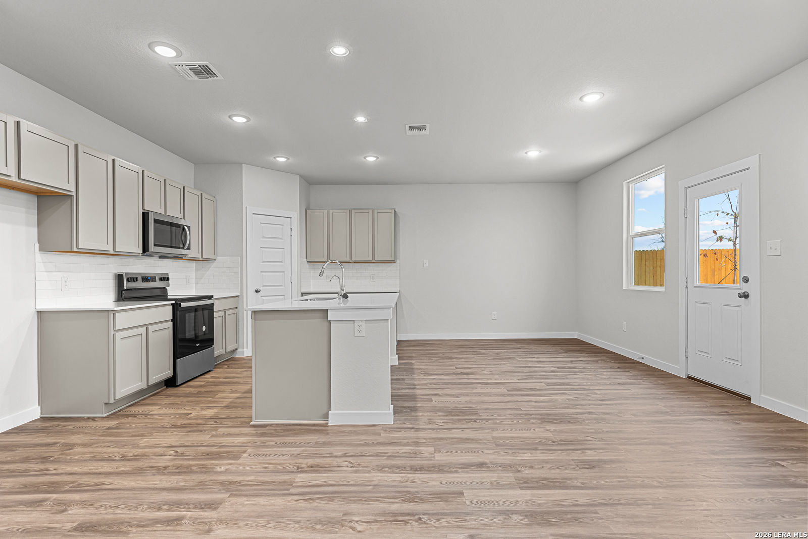 4307 Hobbiton Way, ,  78130 — photo 1