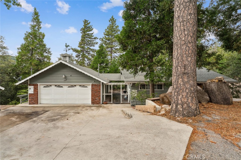 24899 Basel, Crestline, CA 92325 — photo 1
