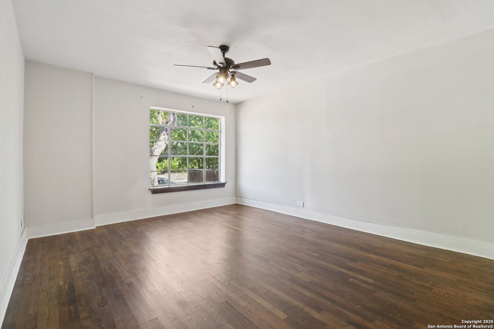 700 Dawson, ,  78202 — photo 1