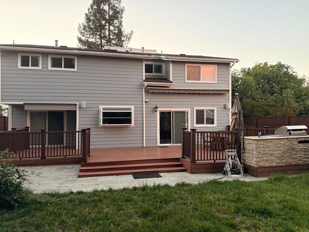 2121 Valparaiso Avenue, Menlo Park, CA 94025 — photo 1