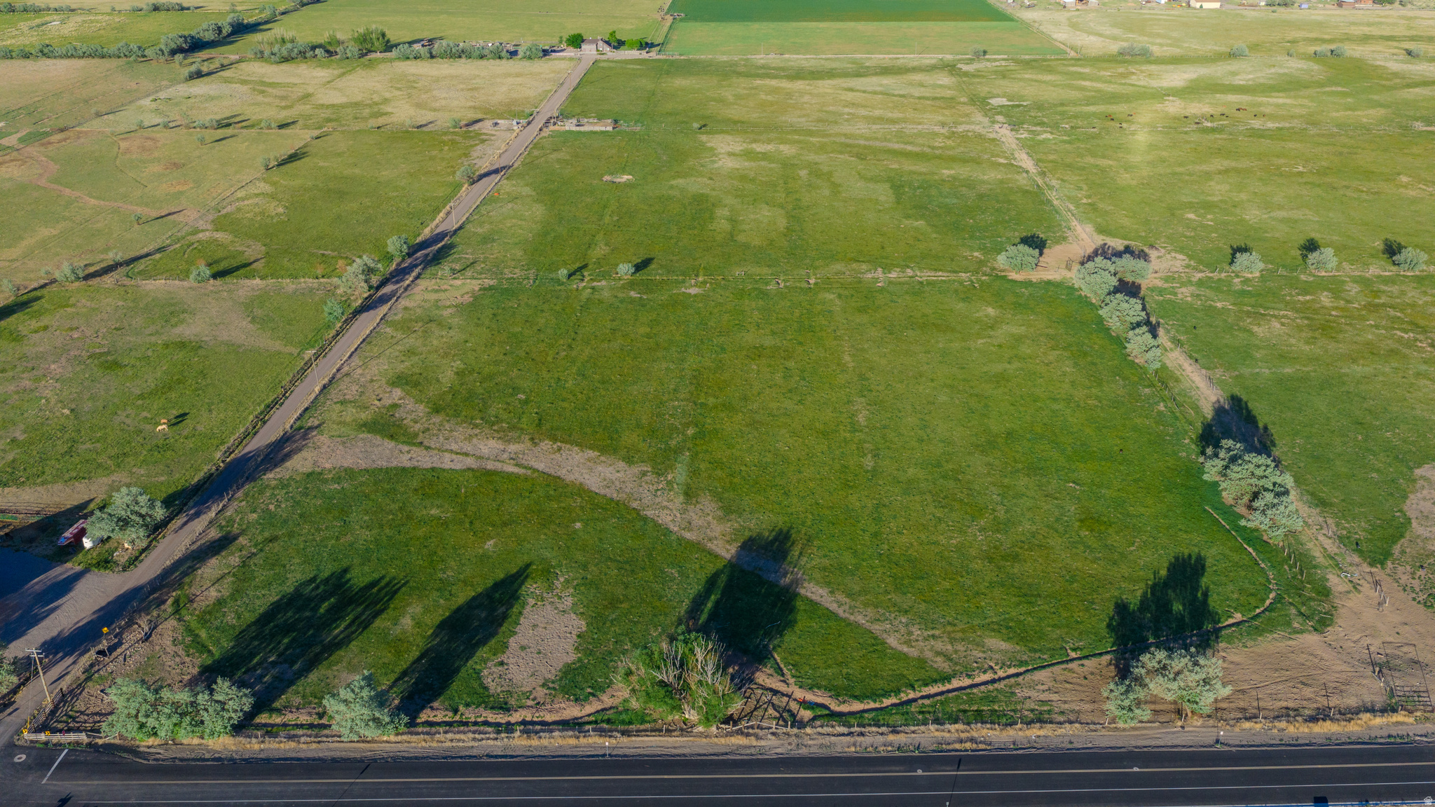 325 W 2700 S, Richfield, UT 84701 — photo 1