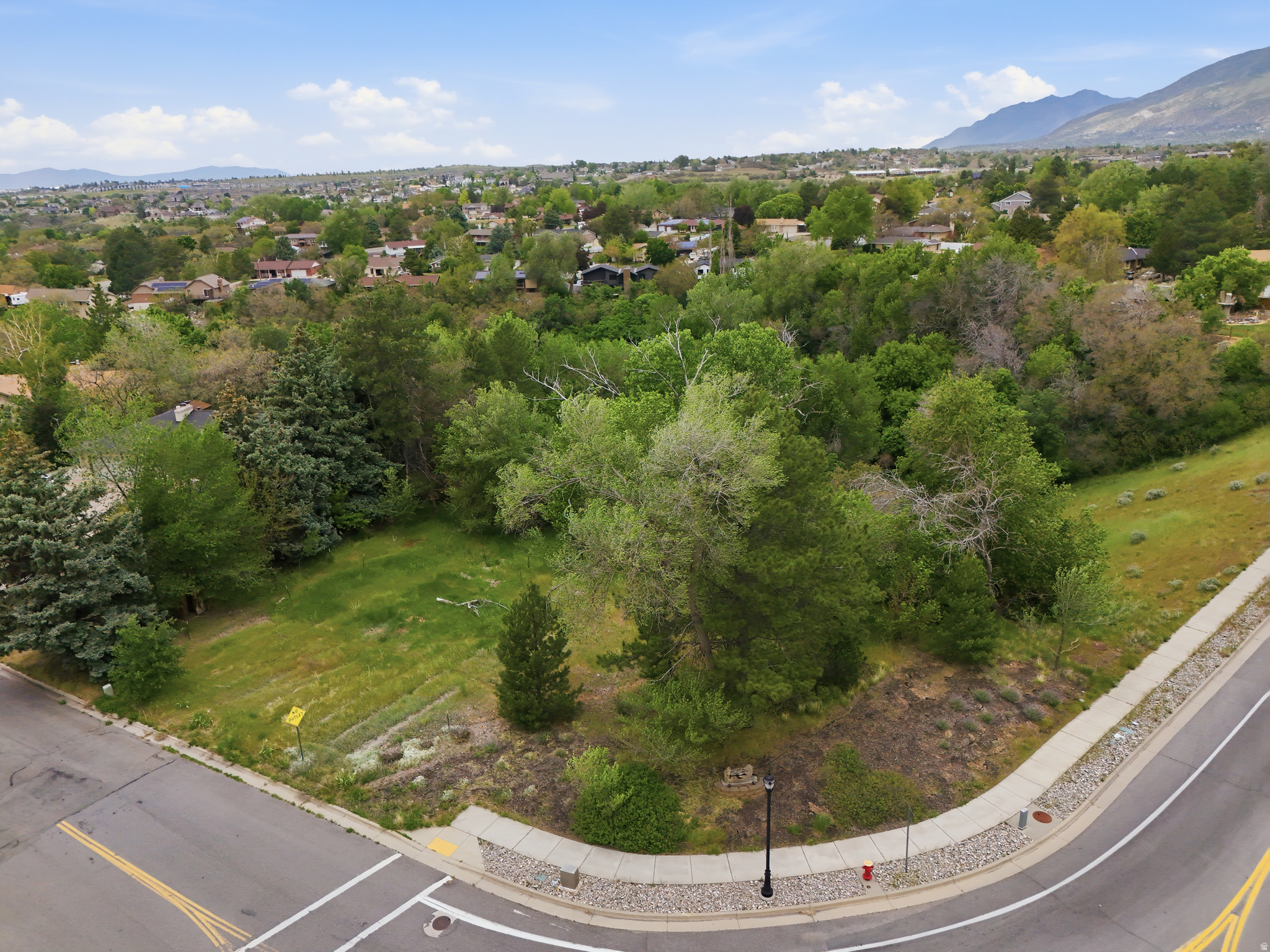 2855  SKY VIEW DR, Layton, UT 84040 — photo 1