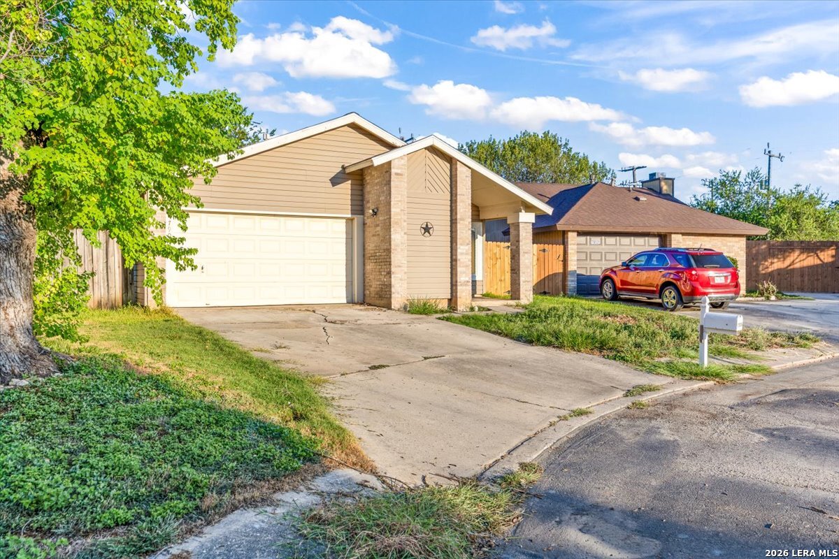 7906 LAUREL BND, San Antonio, TX 78250 — photo 1