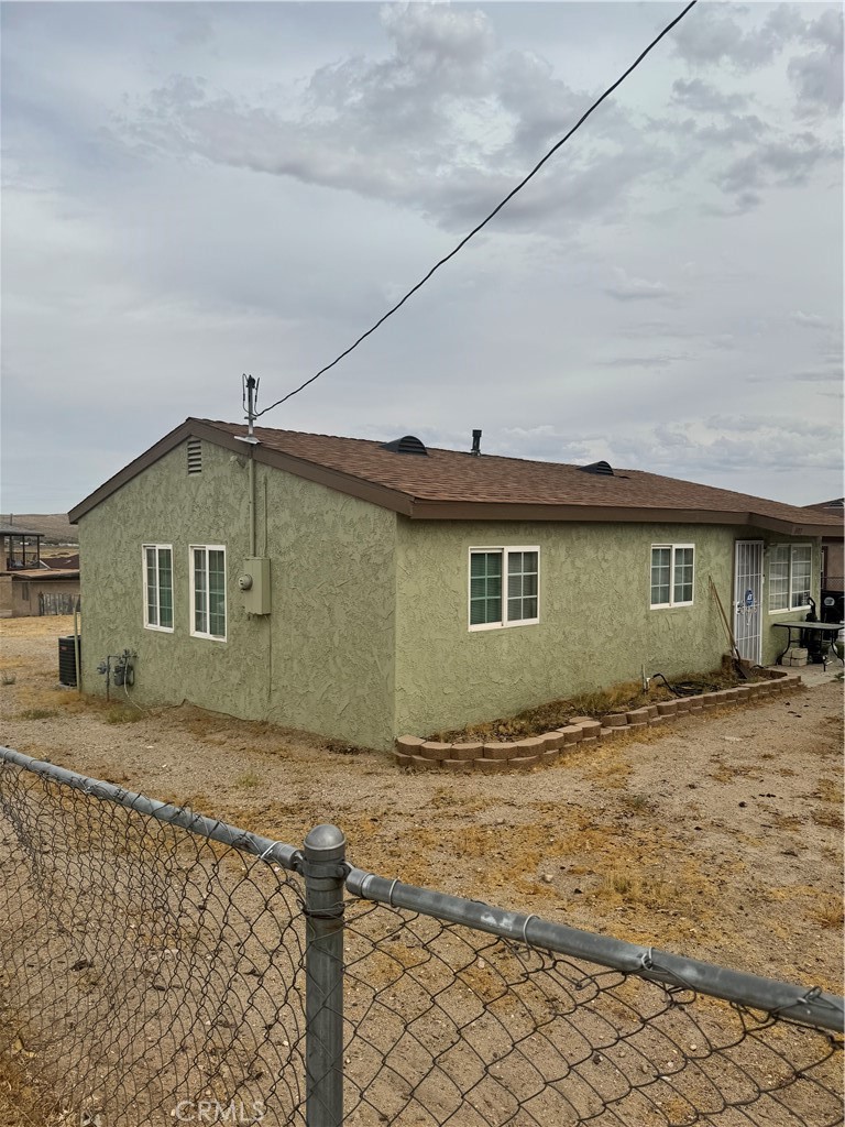 1407 Riverside, Barstow, CA 92311 — photo 1