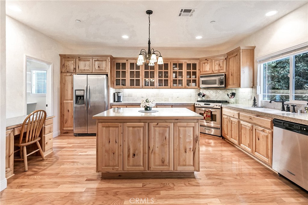 27376 Pinewood Drive, Lake Arrowhead, CA 92352 — photo 1