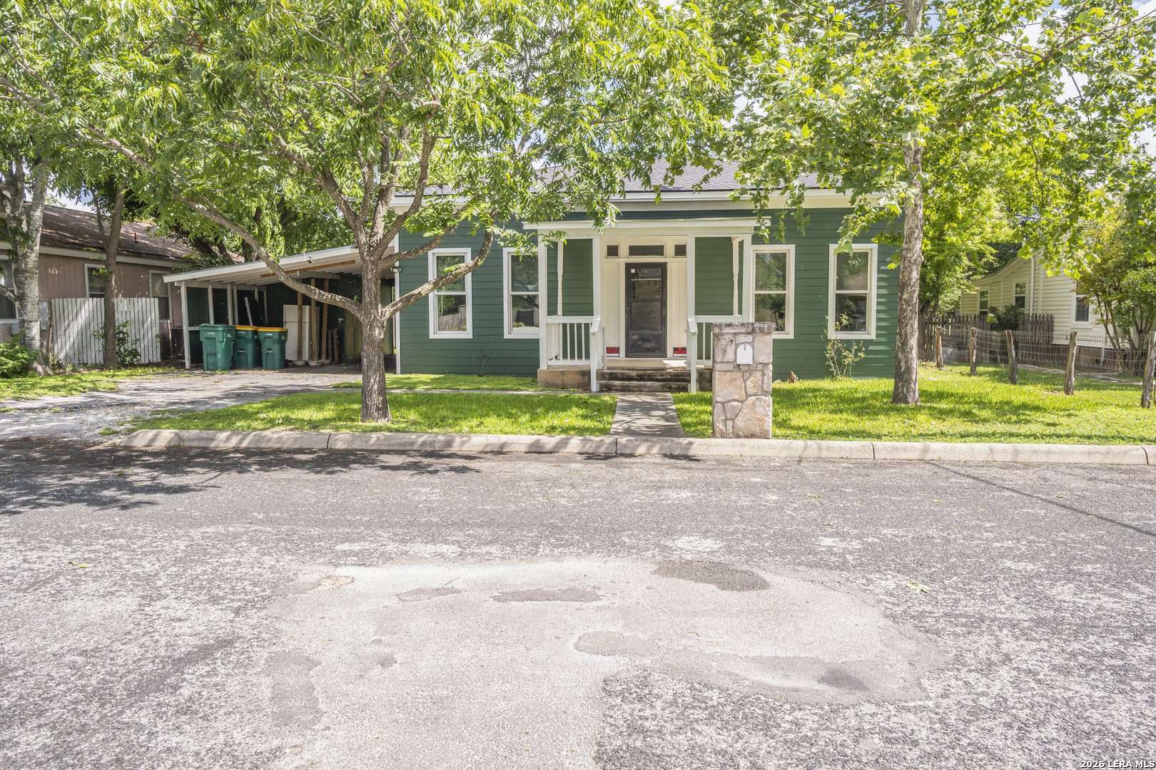 114 SHORT ST, Boerne, TX 78006 — photo 1