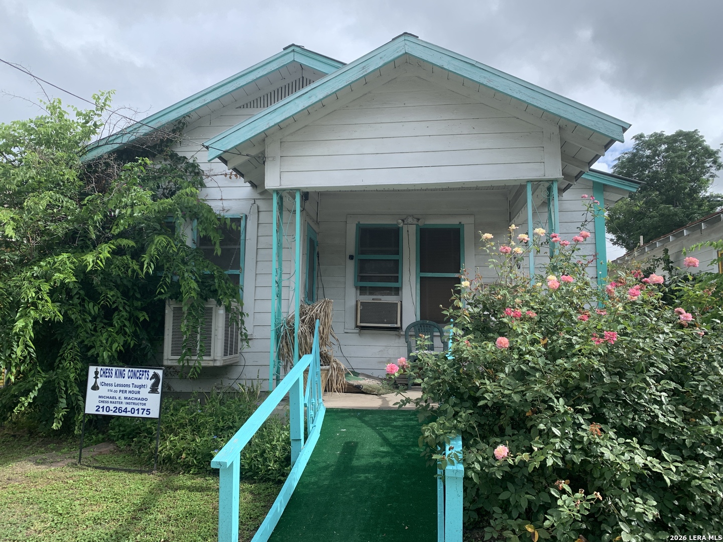 247 W THEO AVE, San Antonio, TX 78214 — photo 1